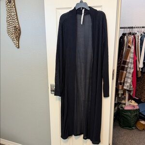 Chic Black Open-Front Duster